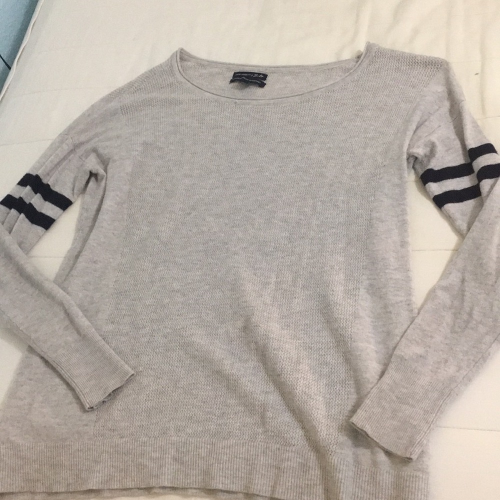American eagle sweater